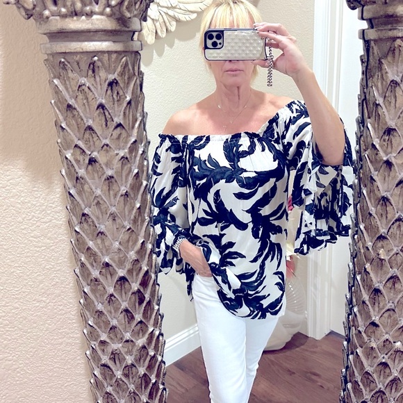 RB Couture Navy and Off White Off Shoulder Top - Picture 1 of 13